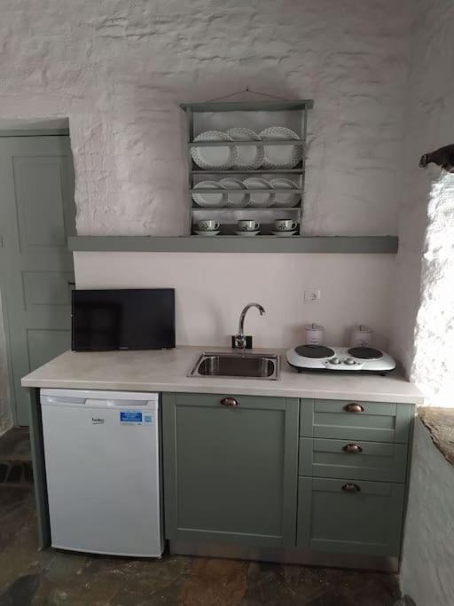 Ano Syros Marvellous Oven Apartment Екстериор снимка