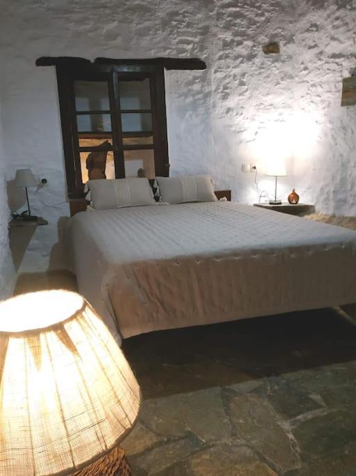 Ano Syros Marvellous Oven Apartment Екстериор снимка
